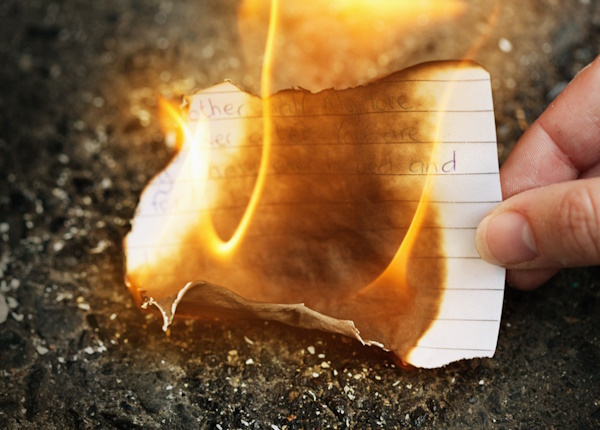 Read more about the article A Letter-Writing Burn Ritual for Healing